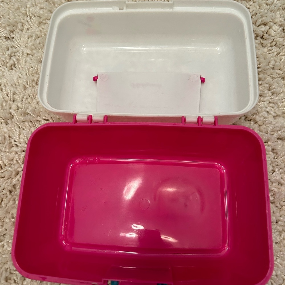 Shakespeare Barbie Kids Tackle Box, Barbie Tackle Box. 2011 Mattel edition. - Picture 2 of 3